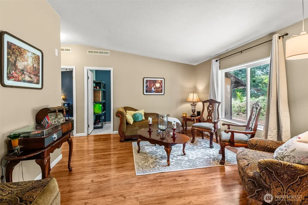 23716 186th Street E Orting WA 98360