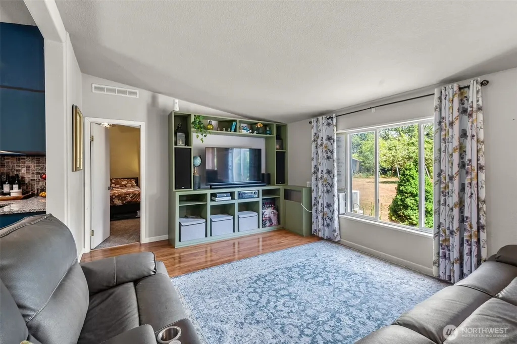 23716 186th Street E Orting WA 98360
