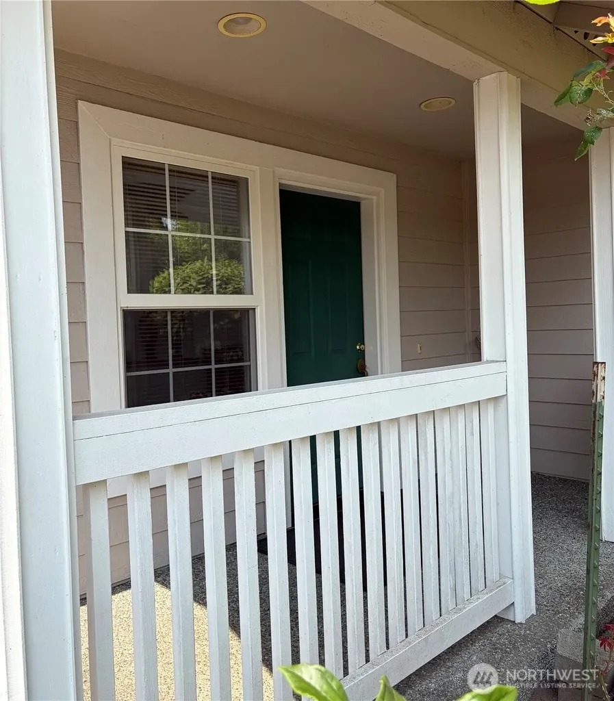 5724 Hillpointe Circle Lynnwood WA 98037