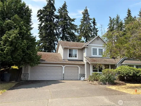 5724 Hillpointe Circle Lynnwood WA 98037