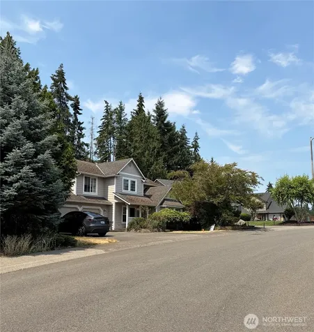 5724 Hillpointe Circle Lynnwood WA 98037
