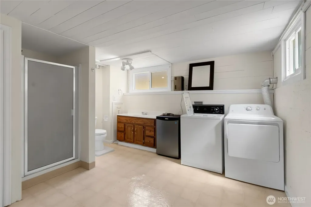 3909 SW Stevens Street Seattle WA 98116