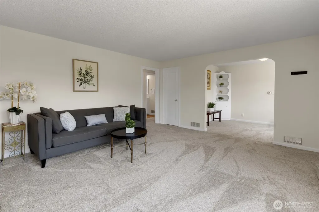 3909 SW Stevens Street Seattle WA 98116