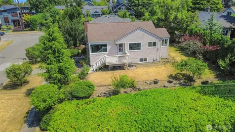 3909 SW Stevens Street Seattle WA 98116
