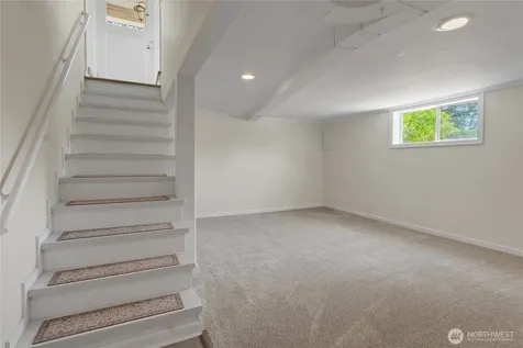 3909 SW Stevens Street Seattle WA 98116