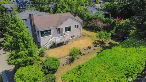 3909 SW Stevens Street Seattle WA 98116