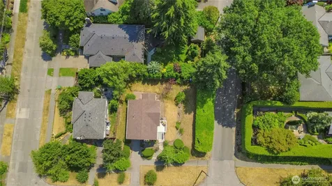 3909 SW Stevens Street Seattle WA 98116