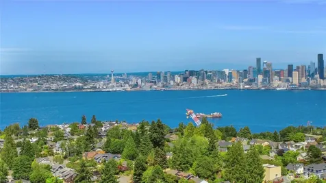 3909 SW Stevens Street Seattle WA 98116