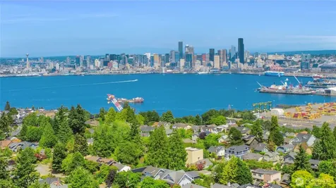 3909 SW Stevens Street Seattle WA 98116