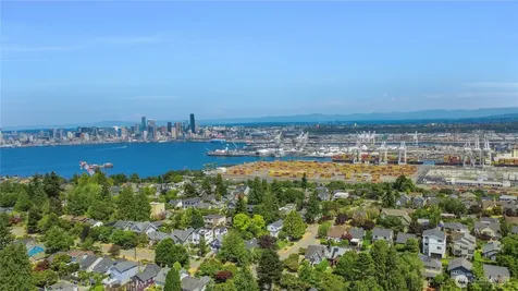 3909 SW Stevens Street Seattle WA 98116