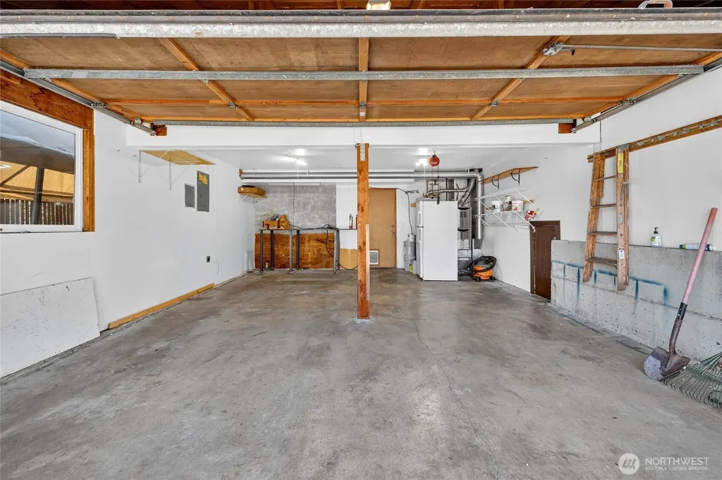 2412 U Street NW Auburn WA 98001