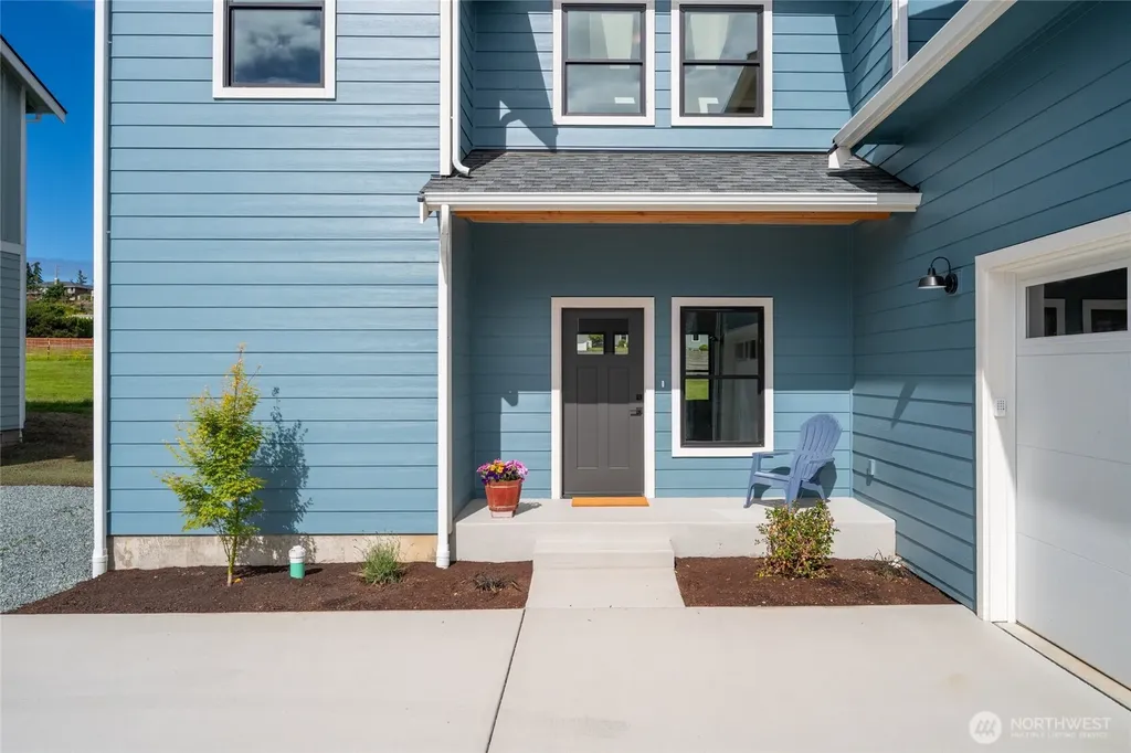 2914 K Avenue Anacortes WA 98221