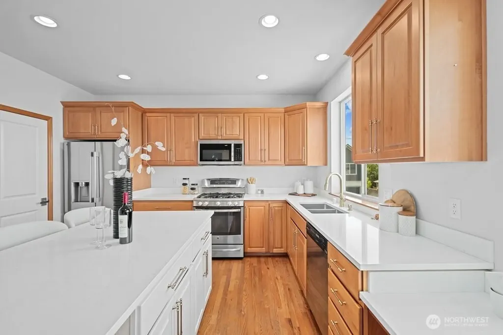 3829 134th Place SW Lynnwood WA 98087