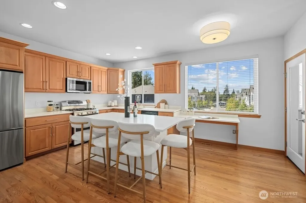 3829 134th Place SW Lynnwood WA 98087