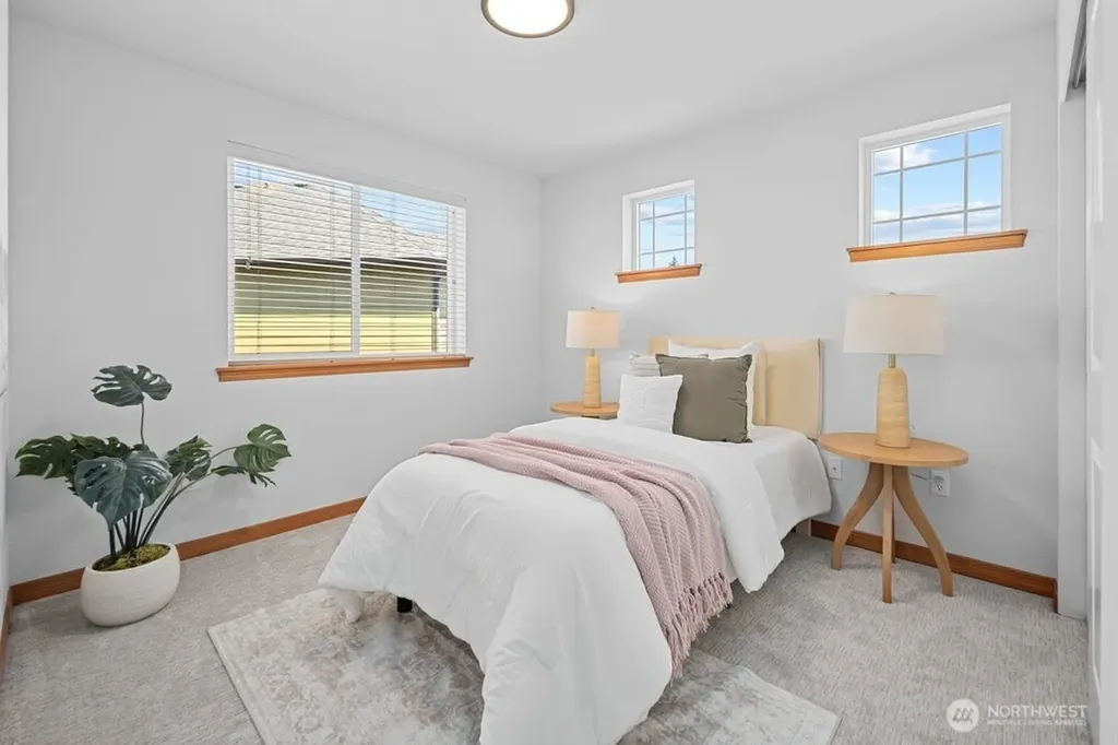 3829 134th Place SW Lynnwood WA 98087