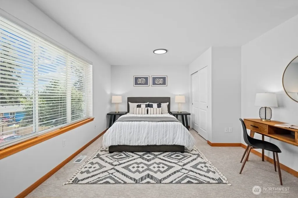 3829 134th Place SW Lynnwood WA 98087