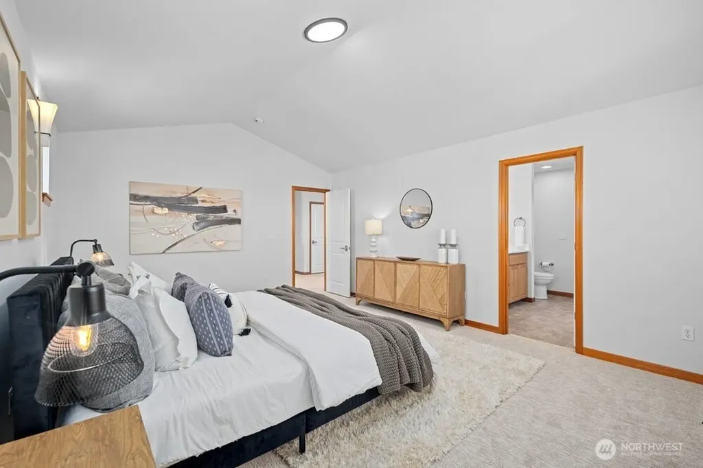 3829 134th Place SW Lynnwood WA 98087
