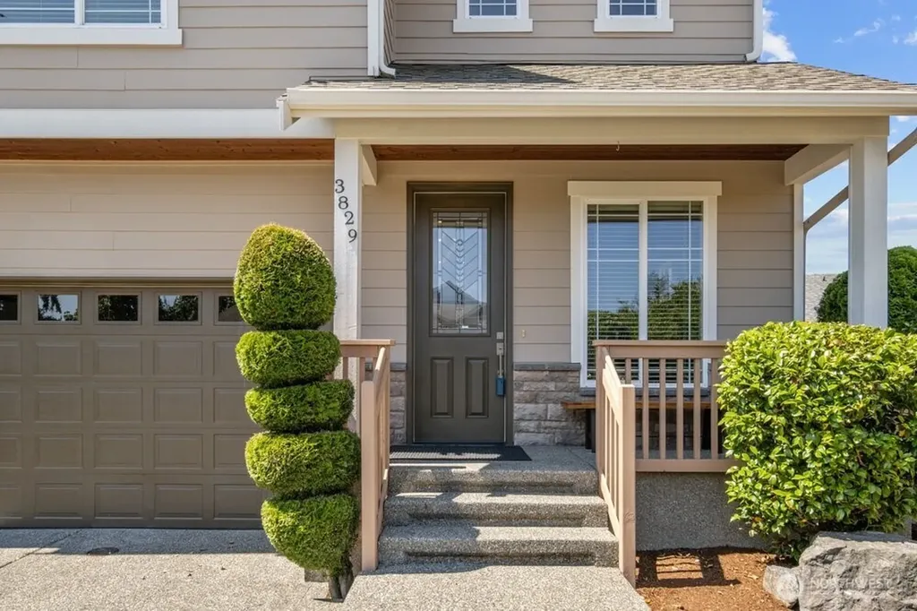 3829 134th Place SW Lynnwood WA 98087