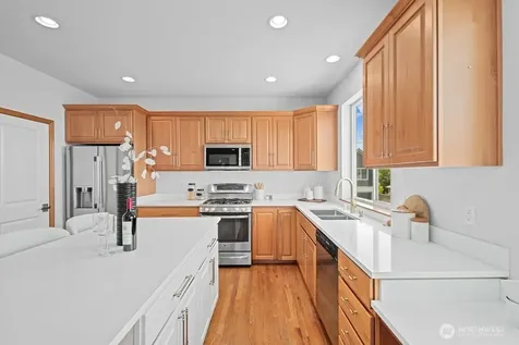 3829 134th Place SW Lynnwood WA 98087
