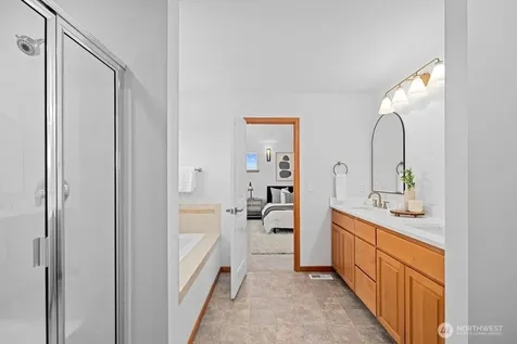 3829 134th Place SW Lynnwood WA 98087