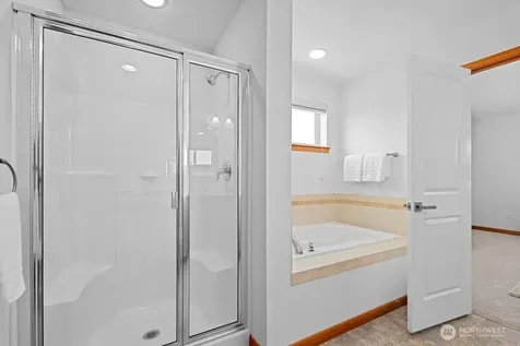 3829 134th Place SW Lynnwood WA 98087