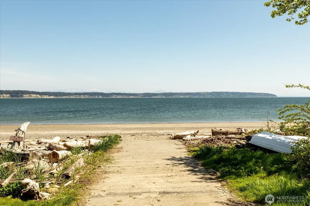 3193 Fox Spit Road Langley WA 98260