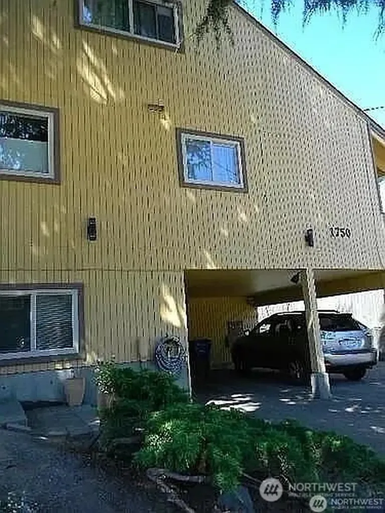 1750 NW 58th Street Seattle WA 09107