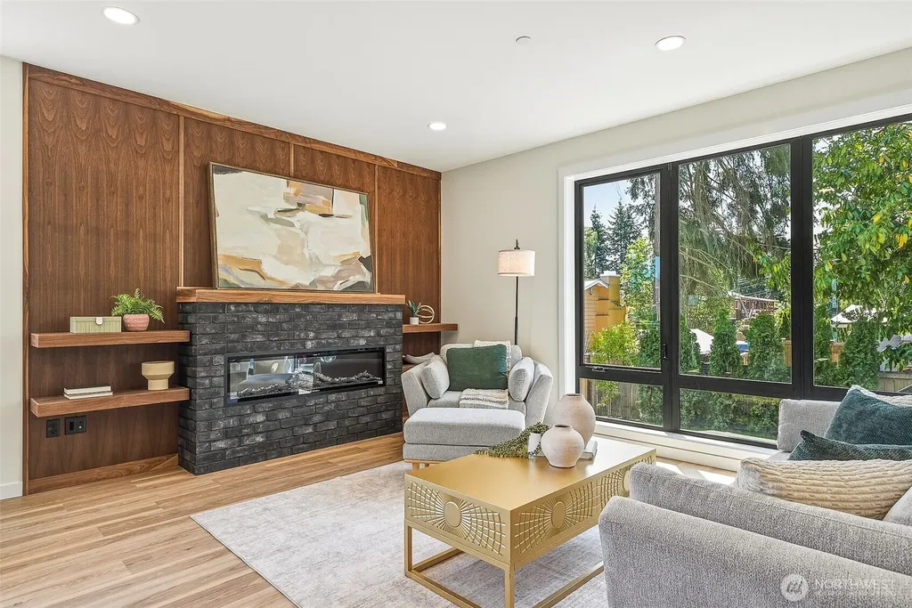 3626 191st Place SW Lynnwood WA 98036