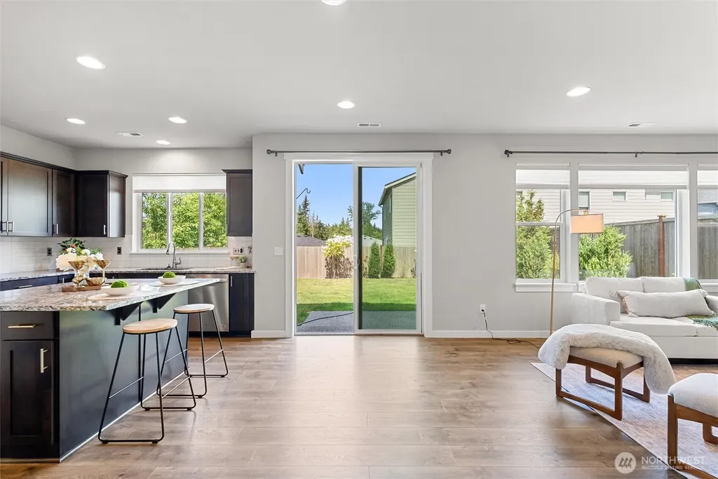 3308 104th Avenue NE Lake Stevens WA 98258