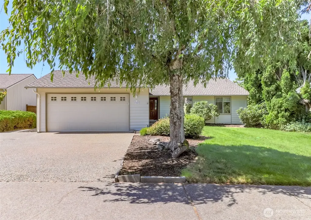 17229 160th Avenue SE Renton WA 98058