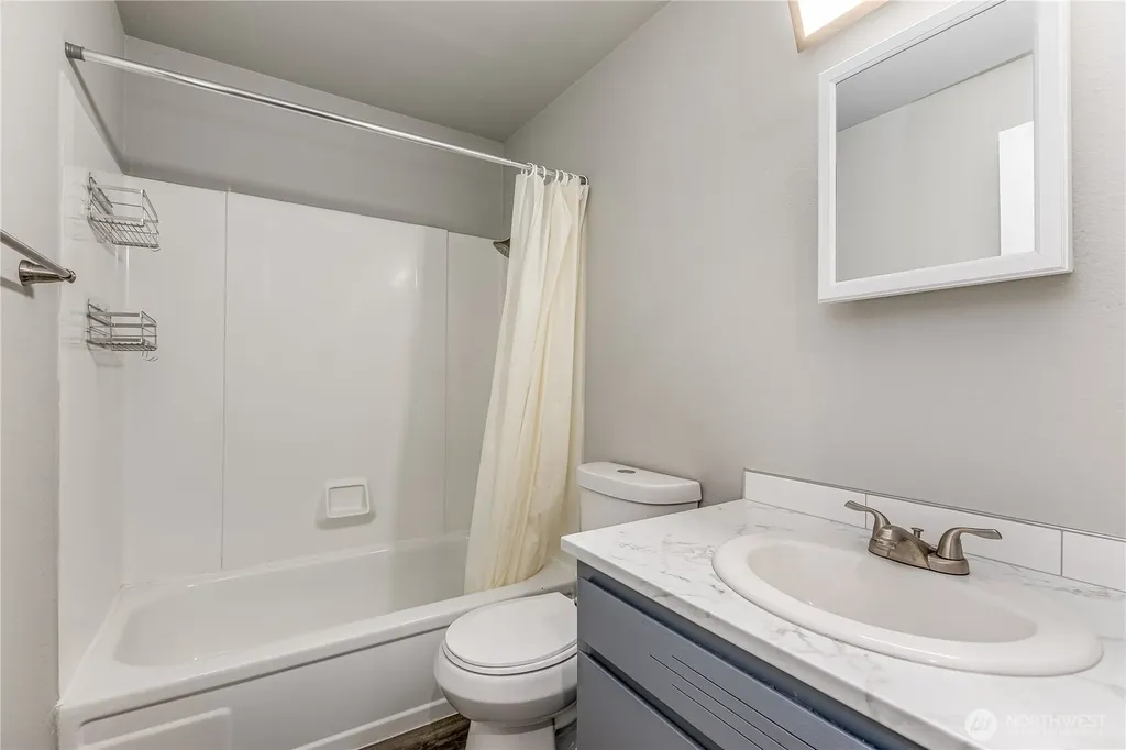 6721 W Kennewick Avenue Kennewick WA 99336