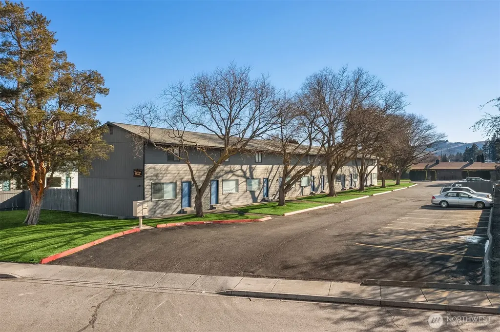 6721 W Kennewick Avenue Kennewick WA 99336