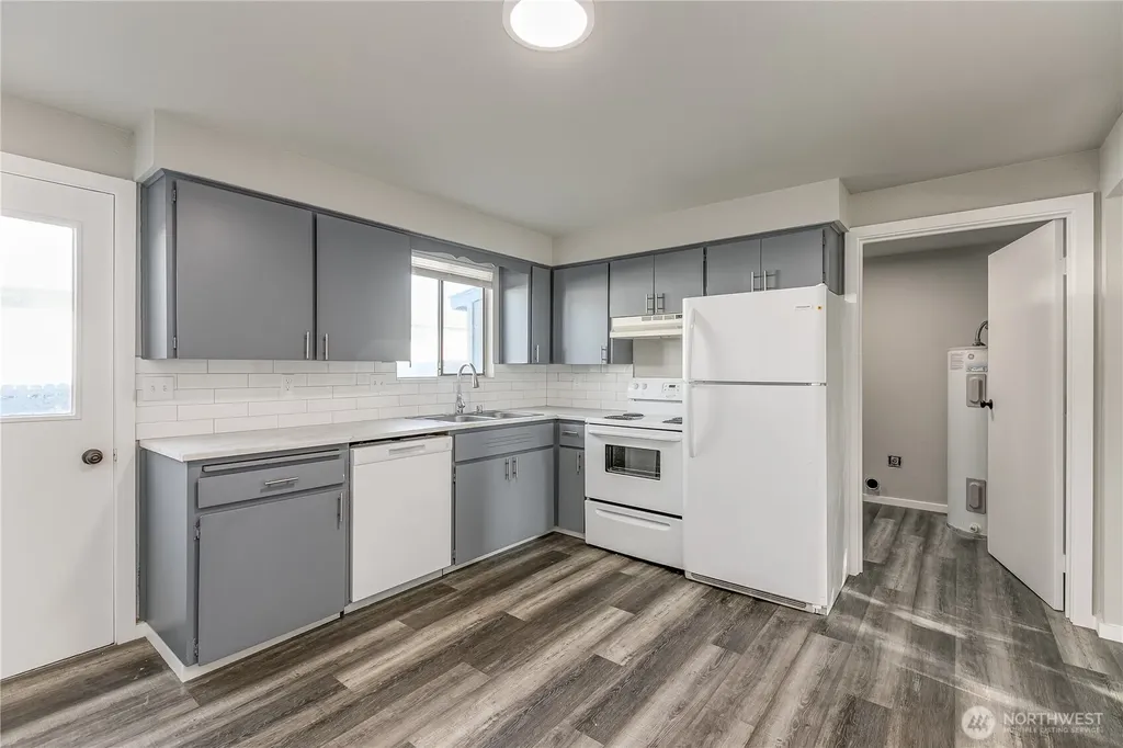 6721 W Kennewick Avenue Kennewick WA 99336