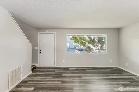 6721 W Kennewick Avenue Kennewick WA 99336