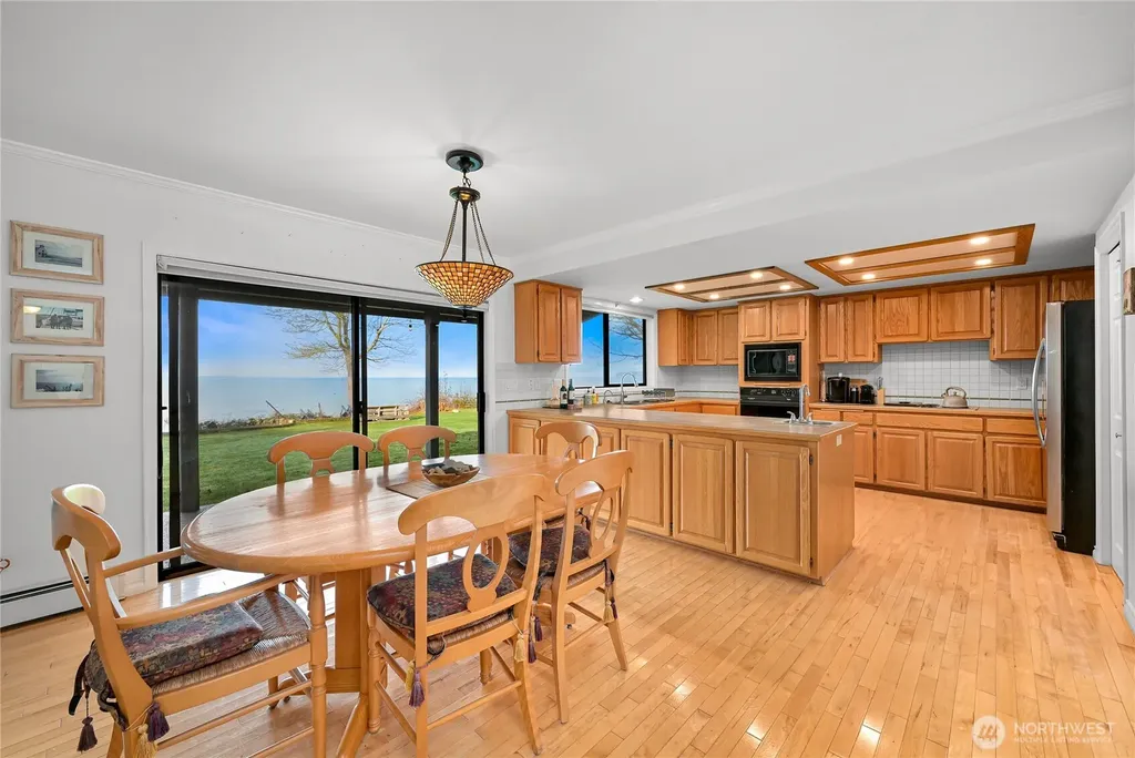 8539 Semiahmoo Drive Blaine WA 98230