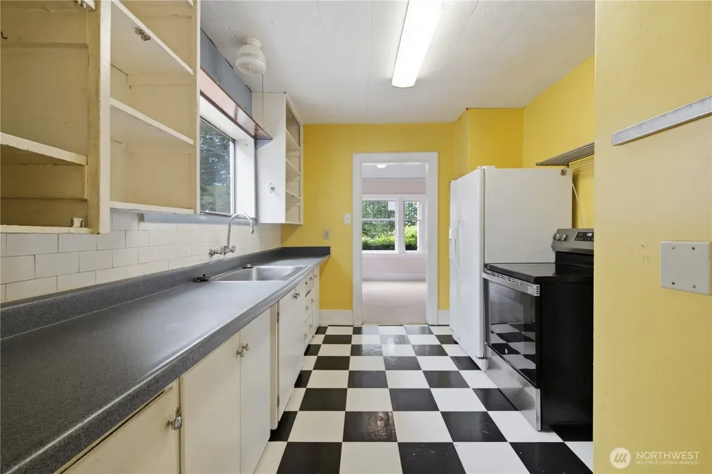 5214 35th Avenue NE Seattle WA 98105