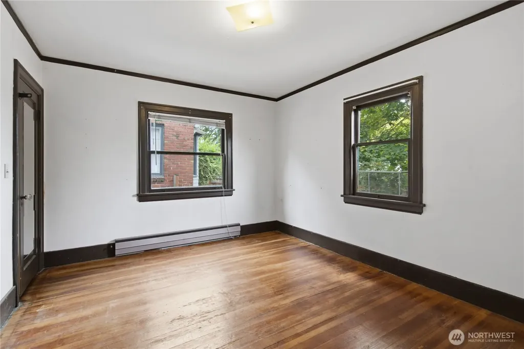 5214 35th Avenue NE Seattle WA 98105