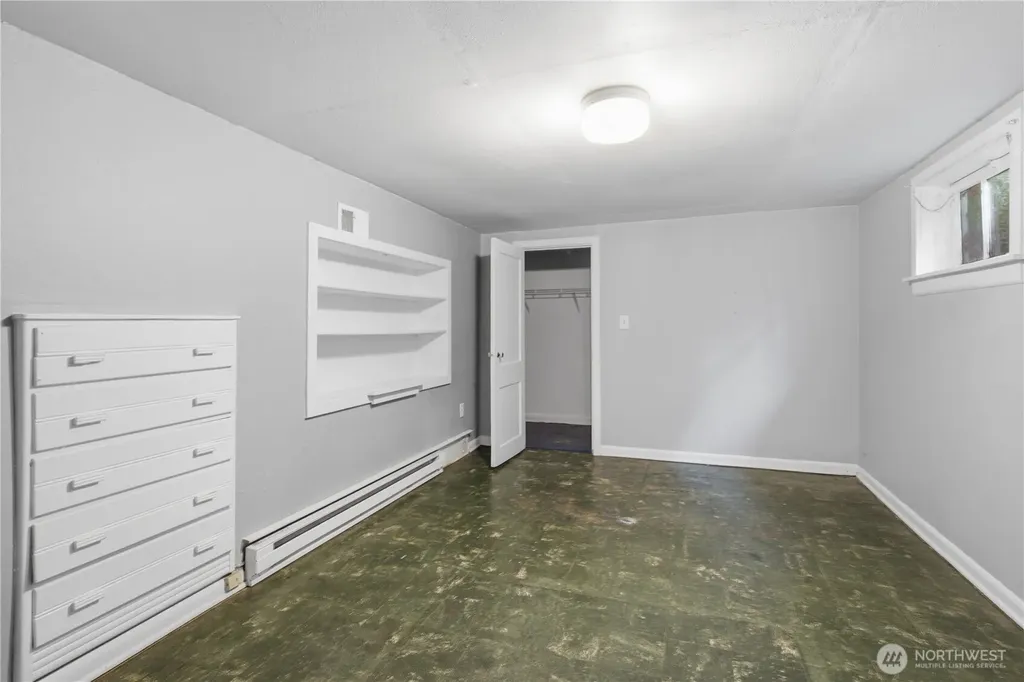 5214 35th Avenue NE Seattle WA 98105
