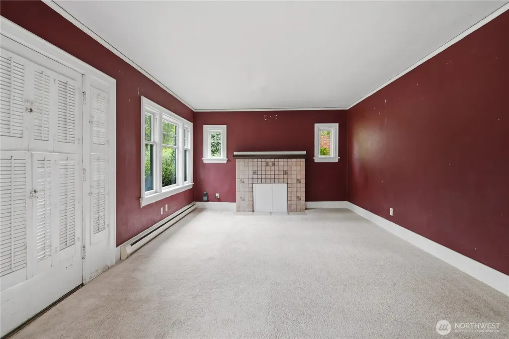 5214 35th Avenue NE Seattle WA 98105