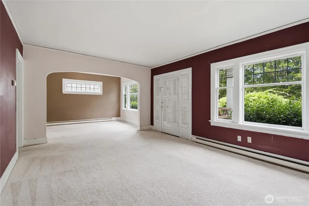 5214 35th Avenue NE Seattle WA 98105