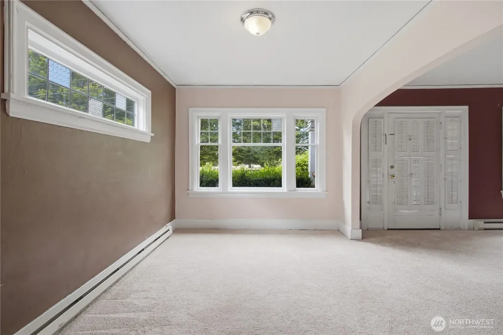 5214 35th Avenue NE Seattle WA 98105