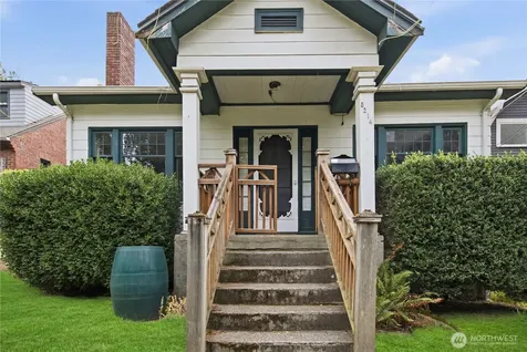 5214 35th Avenue NE Seattle WA 98105