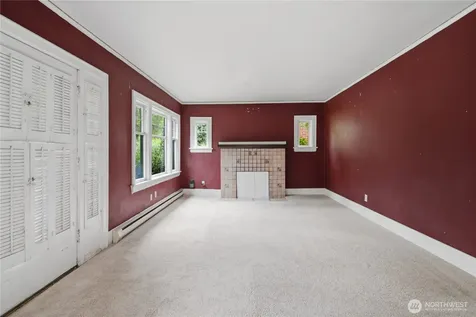 5214 35th Avenue NE Seattle WA 98105