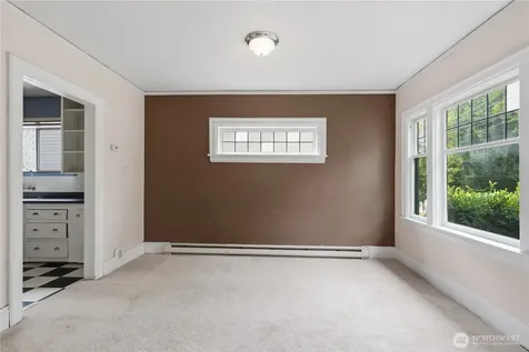 5214 35th Avenue NE Seattle WA 98105