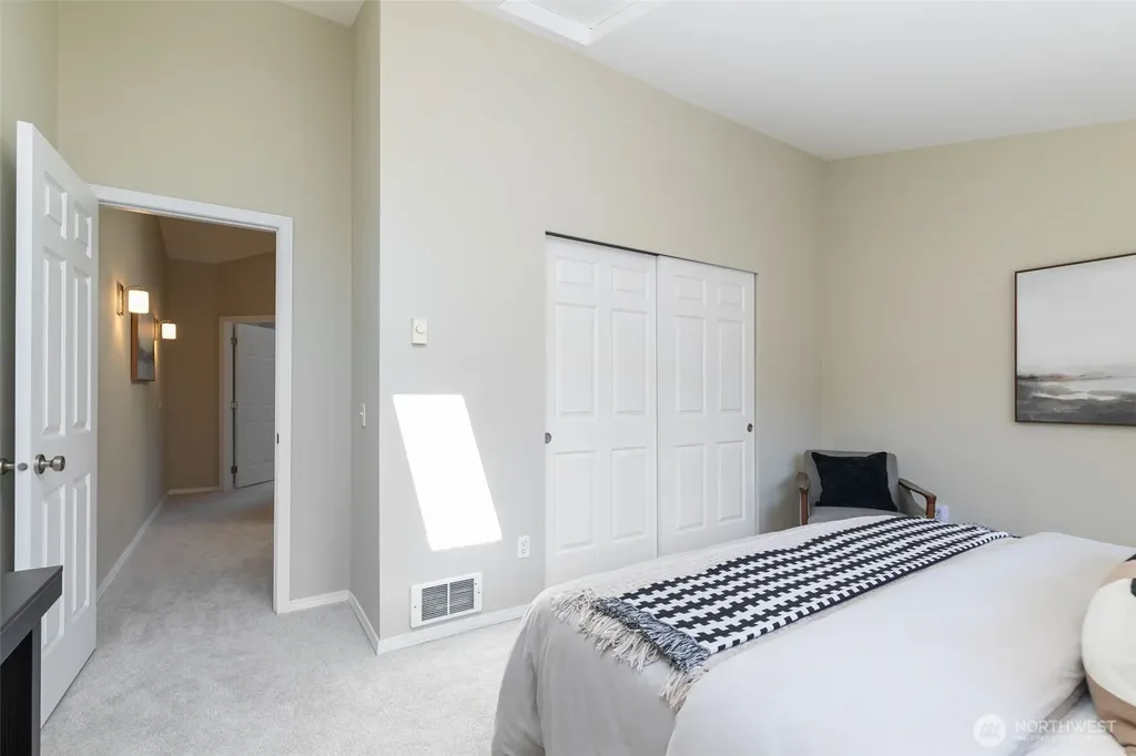 8504 29th Avenue NW Seattle WA 98117
