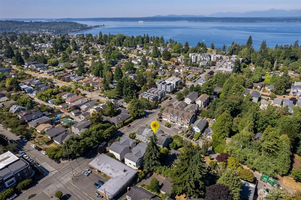 8504 29th Avenue NW Seattle WA 98117