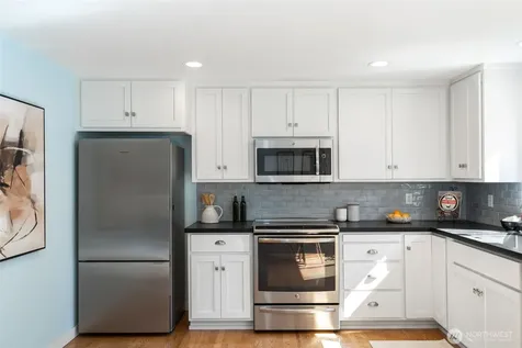 8504 29th Avenue NW Seattle WA 98117