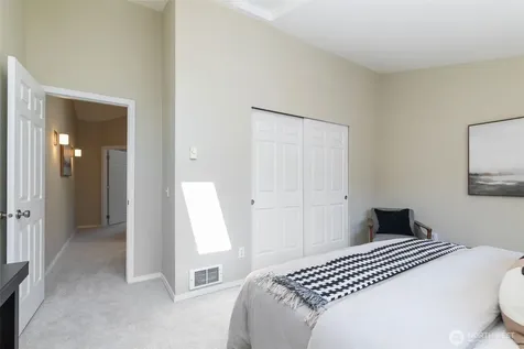 8504 29th Avenue NW Seattle WA 98117