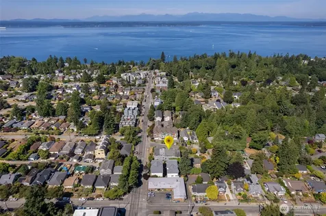 8504 29th Avenue NW Seattle WA 98117