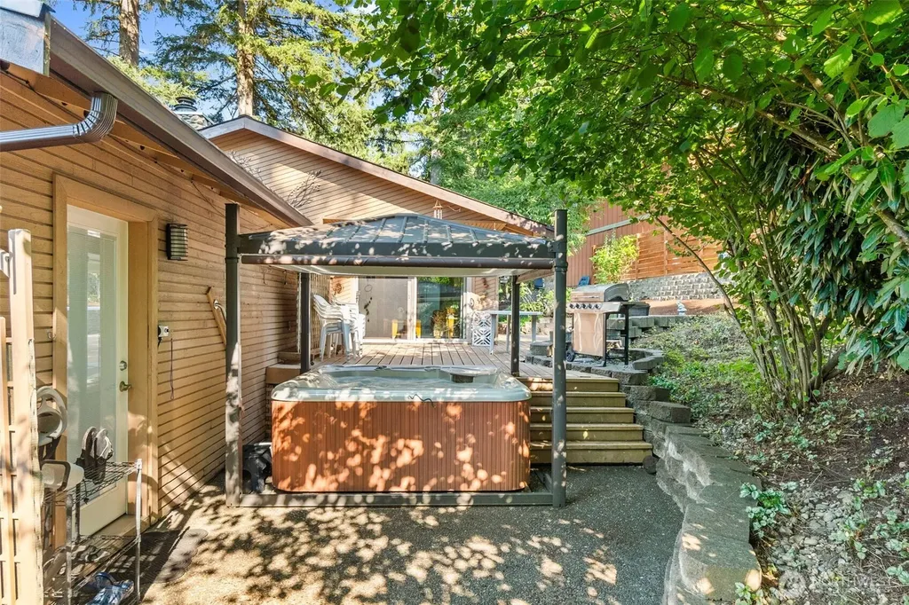 6912 43rd Loop SE Olympia WA 98503